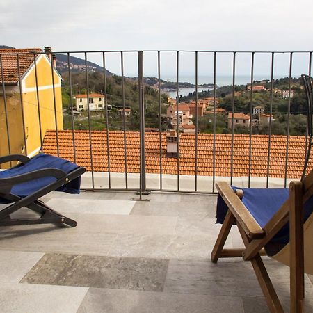 Da Rita Apartment San Terenzo Luaran gambar